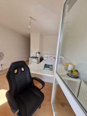 Einzimmerwohnung mit Balkon in zentraler Lage in Fürth