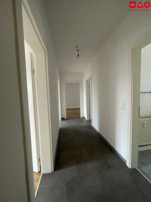 Frisch sanierte, barrierefreie 3-Raum-Wohnung mit Loggia am Bindermichl! Ab sofort zu beziehen!