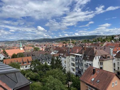 Lichtdurchflutet und ruhig - 2,5 Zimmer Wohnung mit toller Aussicht