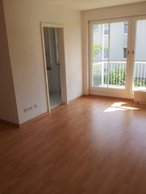 Exklusive, geräumige und gepflegte 1-Zimmer-Wohnung mit Südbalkon und EBK in Odelzhausen