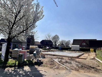 Baustart erfolgt! Neubau DHH in familienfreundlicher Lage