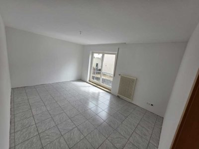Charmante 2,5-Zimmer-Wohnung in zentraler Lage – ideal für Singles oder Paare