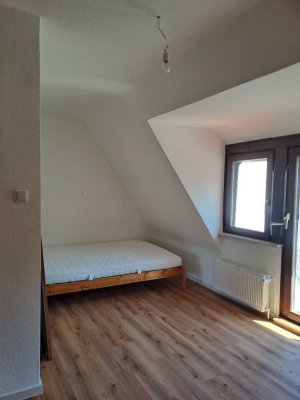 Teilmöbilierte Wohnung
