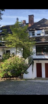 Stilvolle, neuwertige möblierte 2-Zimmer-Wohnung mit Terrasse in Hamburg