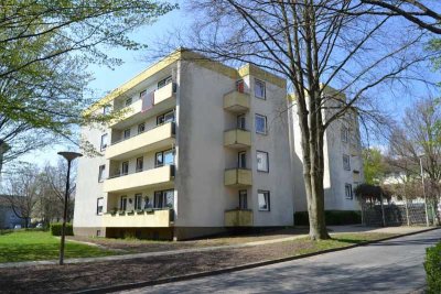 Kleine 3-Zimmerwohnung mit modernem Wannenbad am Baunsberg