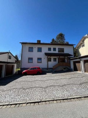 Attraktive 3-Zimmer-Wohnung mit Balkon und zusätzlicher Garage!