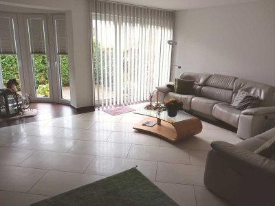 Gepflegtes Reihenendhaus in zentraler Lage!