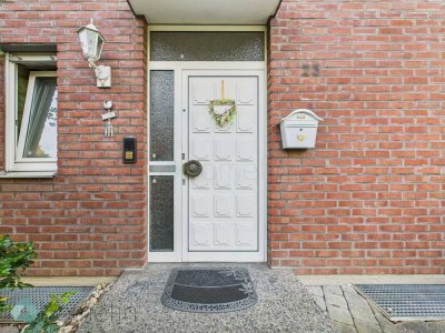 Fürs Leben gebaut | Gepflegtes Einfamilienhaus mit Studio (Einliegerwohnung), Carport & Garage
