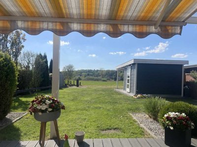 DHH mit unverbaubarem Blick ins Auetal