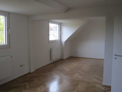 Schöne 2 ½-Raum Dachgeschosswohnung mit Balkon in Essen-Kupferdreh