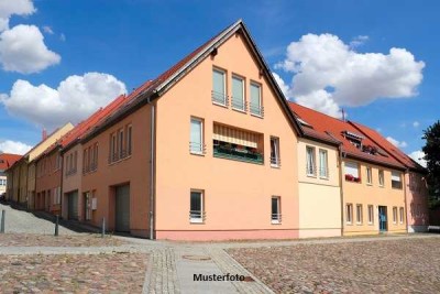 Ihre Chance! Wohnhaus mit 4 Wohnungen - provisionsfrei