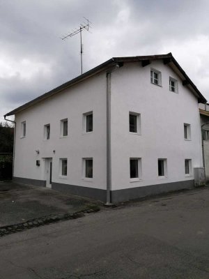 Vollständig renoviertes und modernisiertes 5-Zimmer-Einfamilienhaus in Eichendorf