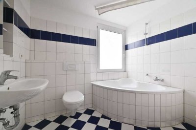 Gemütliche 2-Raum-Wohnung mit Tageslichtbad und Badewanne in ruhiger Lage von Zwickau