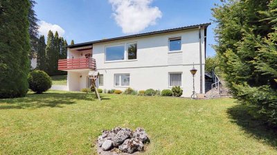 Familienglück im Grünen auf großem Gartengrundstück mit tollem Panoramablick