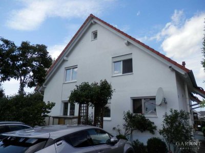 Großzügige Doppelhaushälfte - auch für größere Familien