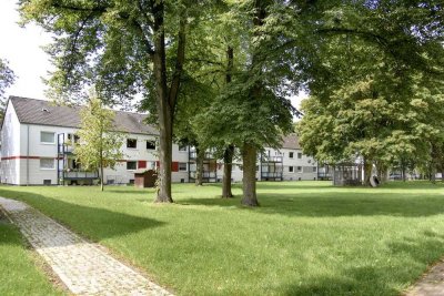 Charmante 3-Zimmer-Wohnung im Erdgeschoss mit Balkon....
