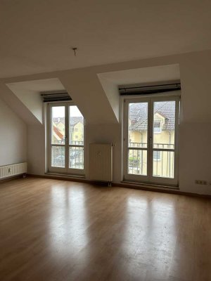 2 Raum Wohnung im Dachgeschoß