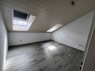 Schöne 3-Zimmer-Maisonette-Wohnung mit Balkon in Birkenau