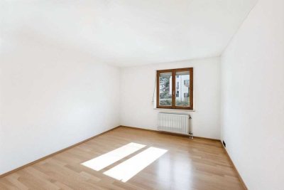 Ideal Aufgeteilte 3 Zimmer Wohnung mit Garten und Garage in Passau/Auerbach! (Provisionsfrei)