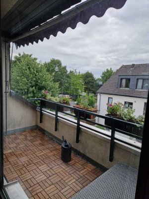 Lichtdurchflutete, ruhige Dachgeschosswohnung