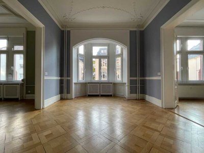 Frankfurt Westend Nord- elegante 5-Zimmer-Wohnung mit Balkon und Einbauküche