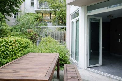 Working at Home! Einzigartiges Atelier-Gartenhaus für Selbständige unweit der Münchener Freiheit