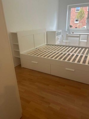 WG-Zimmer Helles 16 m² WG-Zimmer vollmöbliert in Hamburg