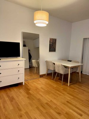 Voll möblierte Wohnung in Bestlage am Herzogspark – ab 15.09. bezugsfrei