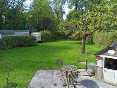 Exklusive 3-Raum-Wohnung/ Doppelhaushälfte mit Garten und Einbauküche in Hamburg Schiffbek