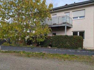 4 Zi, K, B, Balkon in absolut ruhiger Stadtrandlage mit unverbaubarer
Aussicht