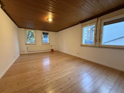 Neu-Saniert! 2-Zimmer Wohnung in Neu-Isenburg,60qm,1.OG- AB Sofort!