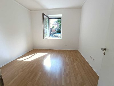 Pendler, Azubi oder Student? Zimmer in 4er-WG ab sofort zu vermieten!