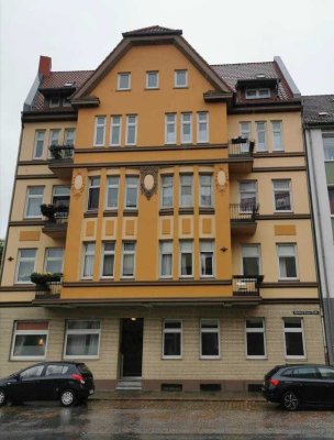 Renovierungsbedürftige Maisonettewohnung-Wohnung im Dachgeschoss