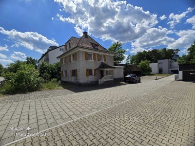 Attraktives Sanierungsobjekt in Roth – Einfamilienhaus mit großem Grundstück in der Münchener Straße
