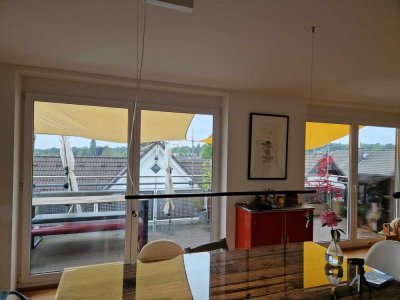 Gehobene, helle, großzügige Wohnung in Rösrath-Forsbach