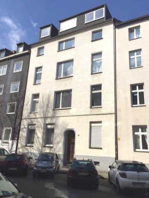 4 Zimmerdachgeschoss Wohnung in ruhiger Lage