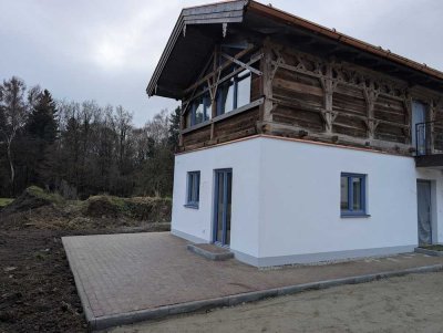 3 Zimmer Wohnung mit Denkmalschutzromantik