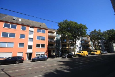 Neu renovierte 2-Zimmer Wohnung in zentraler Lage!!