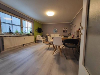 Ruhig gelegene 2-Zimmer-Küche-Wohnung mit Loggia
