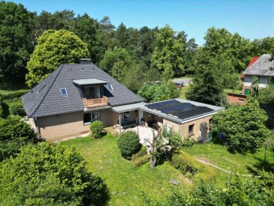 Provisionsfrei: Einfamilienhaus mit Wärmepumpe, Photovoltaik und Einliegerwohnung