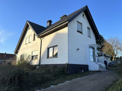 Vielseitiges Wohnglück mit Umbaupotenzial auf großem (Bau-)Grundstück in Kirchlengern!