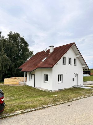 Charmantes Einfamilienhaus mit Garten in ruhiger Siedlungslage - Prambachkirchen