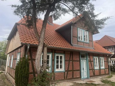 großzügiges 3 Zimmer Haus mit Ambiente und Blick ins Grüne in Bestlage in Wolfsburg Rothenfelde