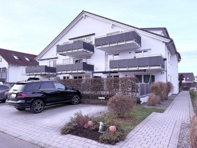 Helle und geräumige 4,5-Zimmer-Wohnung samt großen Balkon, EBK und Stpl. i. der Tiefgarage...