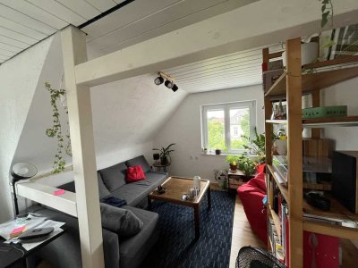 Helle drei Zimmer DG-Wohnung in Göppingen (Kreis), Göppingen