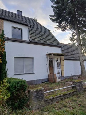 Gepflegtes 5-Zimmer Einfamilienhaus mit Garage in Voerde (Niederrhein)