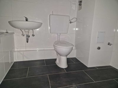 Erstbezug nach Sanierung! 3-Zimmer-Wohnung in Porz Finkenberg