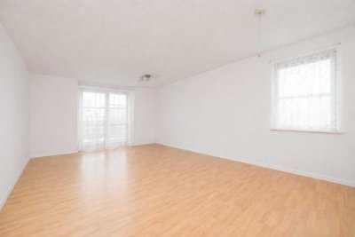 Helle DG-Wohnung mit gutem Grundriss Neubau 1998 *** Mit Balkon und Tiefgaragenstellplatz