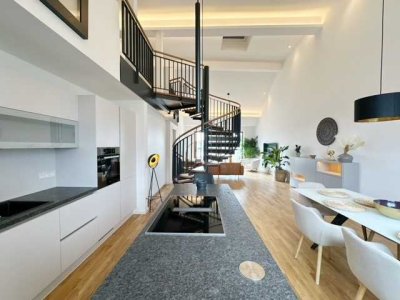 ENGBERS ESTATE ! Design- Penthouse (teilmöbliert) mit Dachbalkon an der Eigelsteintorburg