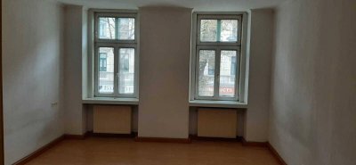 QUELLENPLATZ/ WG-EIGNUNG/ U-BAHN: 76m2 Altbaumiete, 2 getrennte Zimmer, Einbauküche, Gesamtmiete 950,--